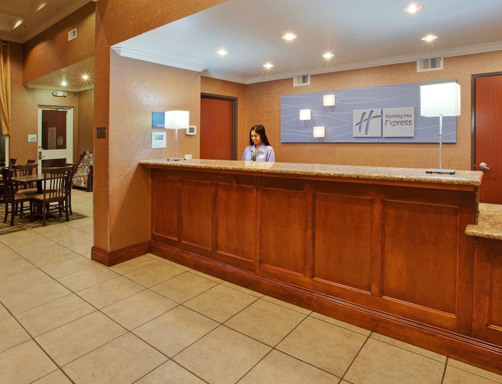 Holiday Inn Express- West Sacramento By Ihg Exterior photo