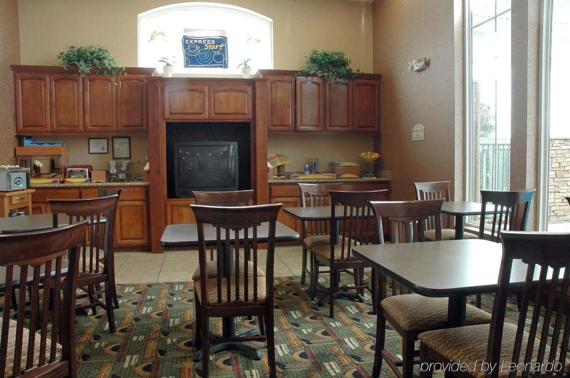 Holiday Inn Express- West Sacramento By Ihg Restaurant photo